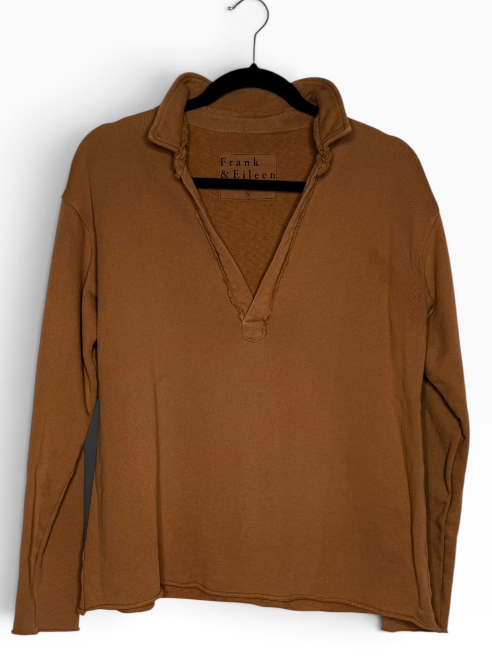 Frank & Eileen Patrick Popover Henley Chai Brown Top Small - Picture 2 of 5